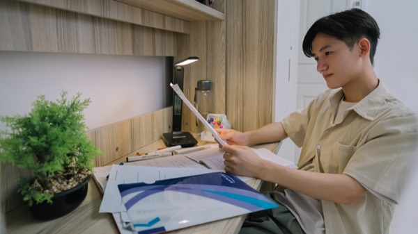 新加坡楷博高等教育学院专升本要求